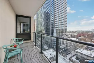 160 1st Street 1013, Jersey City, NJ 07302 - Photo 25