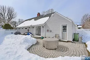 46 Knollwood Dr, Paramus, NJ 07652 - Photo 31