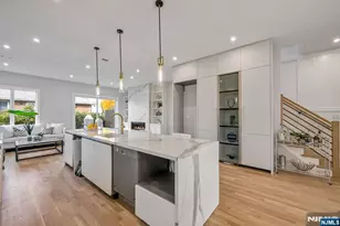 2447 Camner, Fort Lee, NJ 07024 - Photo 15