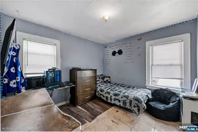 280 8th Avenue, Paterson, NJ 07514 - Photo 17