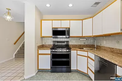 2384 Quill Court, Mahwah, NJ 07430 - Photo 11