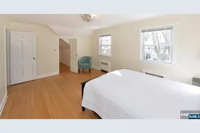 87 Grayson Place, Teaneck Township, NJ 07666 - Photo 11