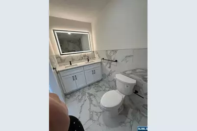 319 Renner Avenue, Newark, NJ 07112 - Photo 9