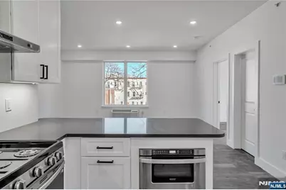 521 10th Street A2 #A2, Union City, NJ 07087 - Photo 17