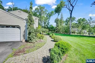 100 Lake St, Upper Saddle River, NJ 07458 - Photo 35
