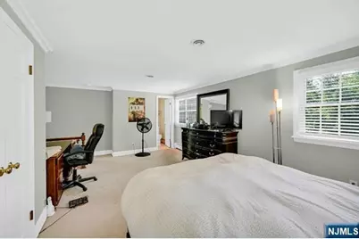 100 Lake Street, Upper Saddle River, NJ 07458 - Photo 25