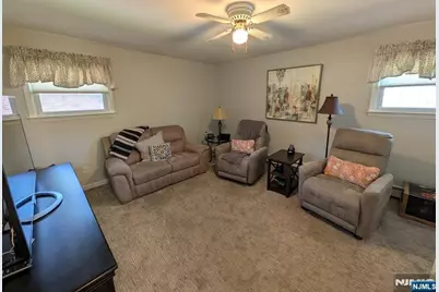 302 Lincoln Avenue, Totowa, NJ 07512 - Photo 13