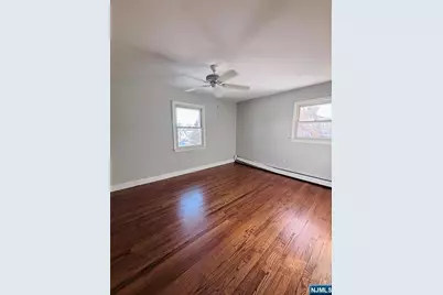 81 Lakeshore Drive, Prospect Park, NJ 07508 - Photo 9