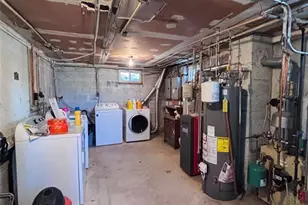 81 Lakeshore Dr, Prospect Park, NJ 07508 - Photo 19