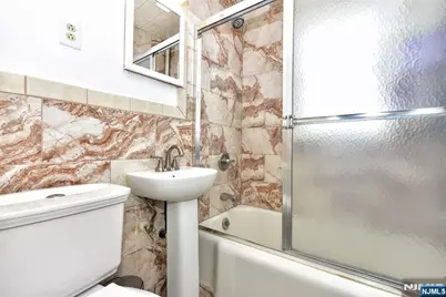 186 N Ethel Avenue, Hawthorne, NJ 07506 - Photo 17