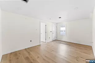 585 McChesney St, Orange, NJ 07050 - Photo 9