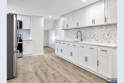 585 McChesney Street, Orange, NJ 07050 - Photo 17