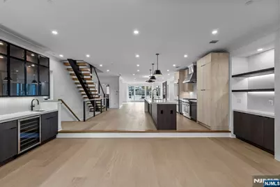 2189 Jones Road, Fort Lee, NJ 07024 - Photo 5