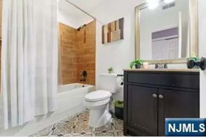 226 Matthews Drive, Newark, NJ 07103 - Photo 13