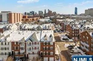 226 Matthews Drive, Newark, NJ 07103 - Photo 23