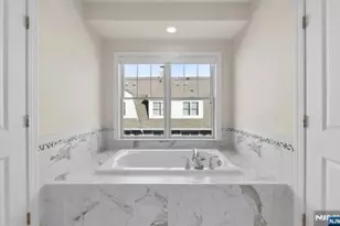 4B Foley Square, New Providence, NJ 07974 - Photo 7