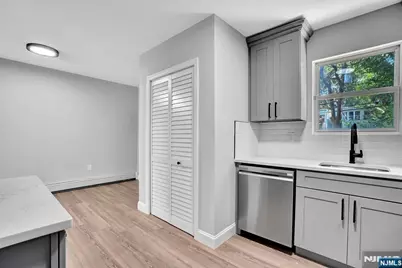 434 Halsted Street, East Orange, NJ 07018 - Photo 9