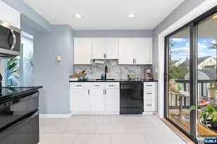 310 Stockton Ave, Roselle, NJ 07203 - Photo 9