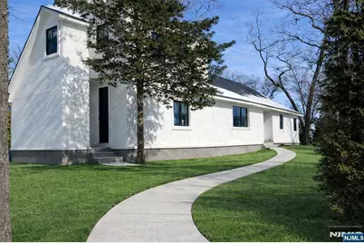 259 W Glen Avenue, Ridgewood, NJ 07450 - Photo 1