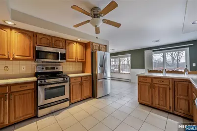 77 Garside Avenue, Wayne, NJ 07470 - Photo 15