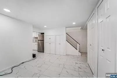 162 E Fairmount Avenue, Maywood, NJ 07607 - Photo 29