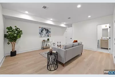 135 La Salle Avenue, Clifton, NJ 07013 - Photo 31