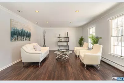 721 Somerset Street, Franklin Lakes, NJ 07417 - Photo 3