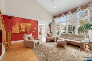 304 Blauvelt Ct, Paramus, NJ 07652 - Photo 15