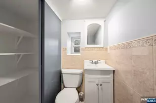 16 Loretta St, Clifton, NJ 07011 - Photo 21