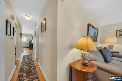 648 Milton Avenue, Lyndhurst Township, NJ 07071 - Photo 5