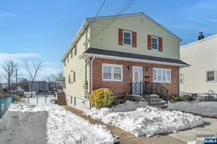 648 Milton Ave, Lyndhurst Township, NJ 07071 - Photo 29