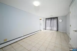 624 West Dr, Paramus, NJ 07652 - Photo 23