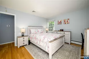 624 West Dr, Paramus, NJ 07652 - Photo 19