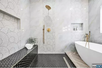 623 Alberta Drive, Paramus, NJ 07652 - Photo 35