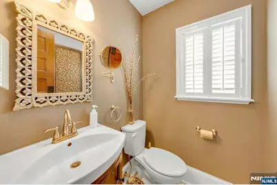 262 Claremont, Montclair, NJ 07042 - Photo 15