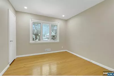 14 Passaic Avenue, Hasbrouck Heights, NJ 07604 - Photo 13