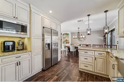 6 Browning Court, Roseland, NJ 07068 - Photo 15