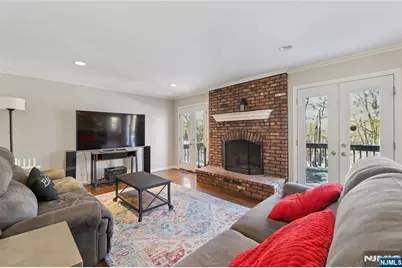 319 Roseland Avenue, Essex Fells, NJ 07021 - Photo 9