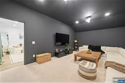 27 Garrabrant Road, Clifton, NJ 07013 - Photo 15