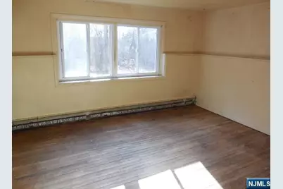 221 Boulevard Drive, Wayne, NJ 07470 - Photo 13