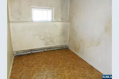 221 Boulevard Drive, Wayne, NJ 07470 - Photo 15