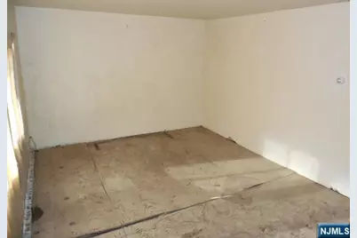 221 Boulevard Drive, Wayne, NJ 07470 - Photo 5