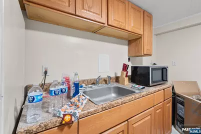 335 Court Street, Elizabeth, NJ 07206 - Photo 21