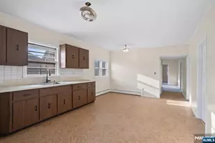 335 Court St, Elizabeth, NJ 07206 - Photo 5