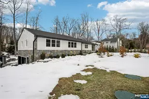 56 Pinehill Dr, Upper Saddle River, NJ 07458 - Photo 43