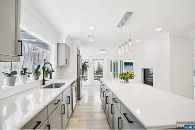 56 Pinehill Drive, Upper Saddle River, NJ 07458 - Photo 17