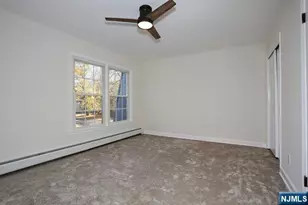 8 Crestwood Mews, Allendale, NJ 07401 - Photo 17