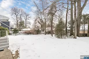 27 Madison Ave, Rochelle Park Township, NJ 07662 - Photo 11