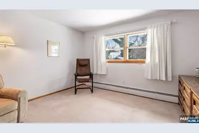 27 Madison Avenue, Rochelle Park Township, NJ 07662 - Photo 5