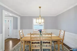 18 Laura Ln, Park Ridge, NJ 07656 - Photo 9